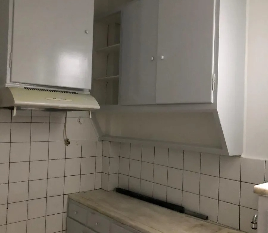 900